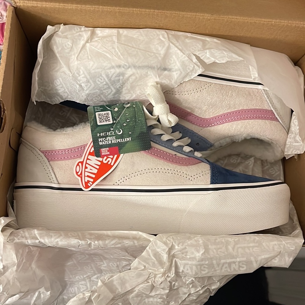 Stacked sherpa Vans - Picture 4 of 4